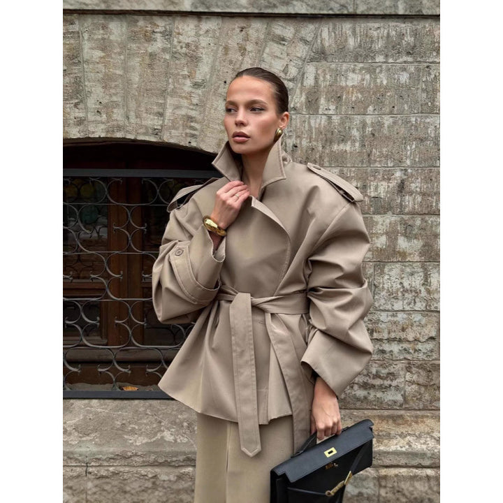 Damer trenchcoat med vid passform och modern bälte Eva Jonsson-Eva Jonsson