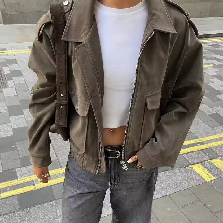 Damer trendig Oversized-Cordjacka med praktiska fickor och fashionabla axeldetaljer Mirla-Eva Jonsson
