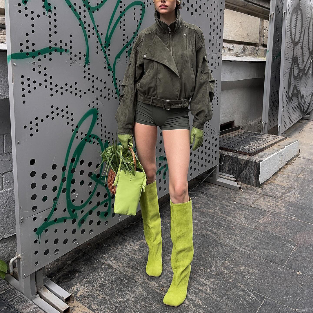 Damer trendig Oversized-jacka med asymmetri dragkedja och praktiskt bälte Mirla-Eva Jonsson