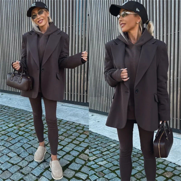Damer trendig blazer med integrerad huva och stiliga byxor Mirla-Eva Jonsson