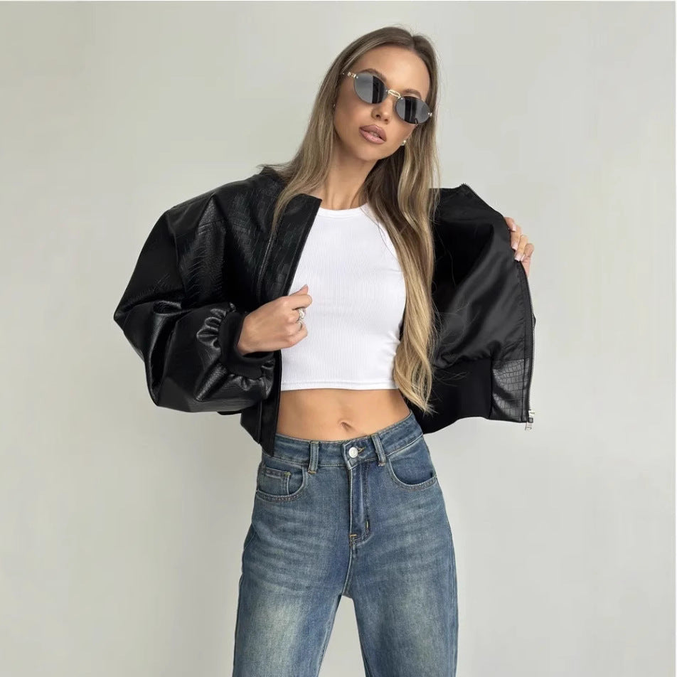 Damer trendig cropped konstläder jacka med voluminösa ärmar Mirla-Eva Jonsson