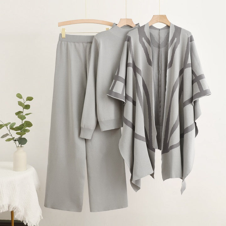 Damer trendigt stickat lounge set med grafisk poncho-design Eva Jonsson-Eva Jonsson