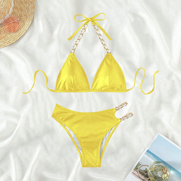 Damer triangel-bikini med eleganta kedjeakenter och färgväxlande effekt Mirla-Eva Jonsson