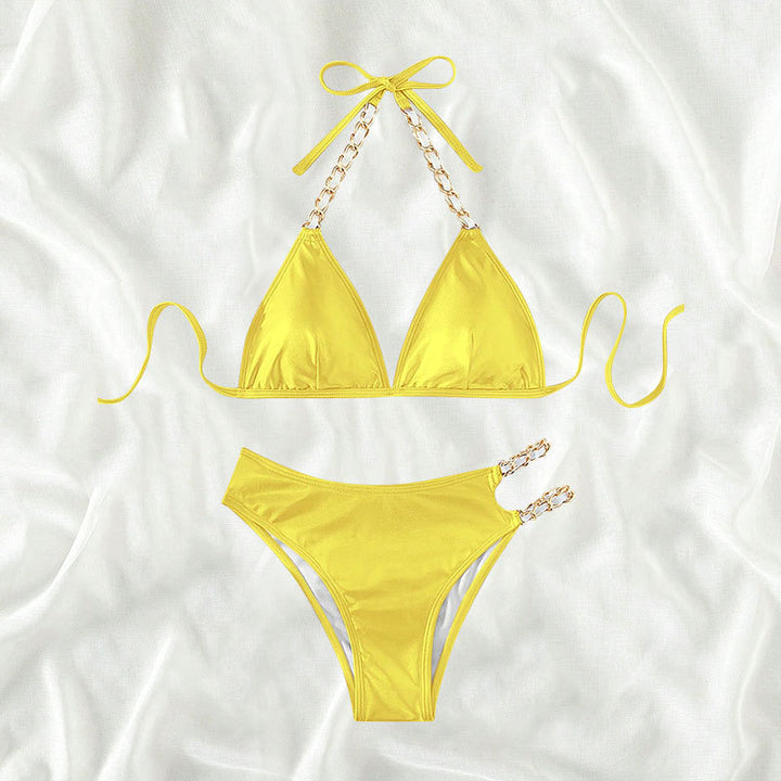 Damer triangel-bikini med eleganta kedjeakenter och färgväxlande effekt Mirla-Eva Jonsson