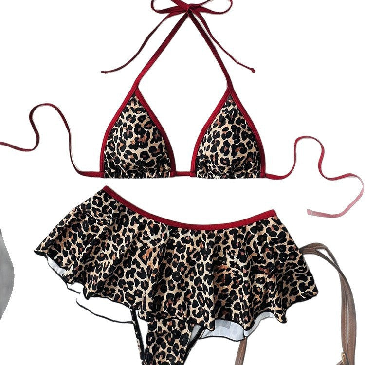 Damer triangel-bikini med lekfull volangskärning Mirla-Eva Jonsson