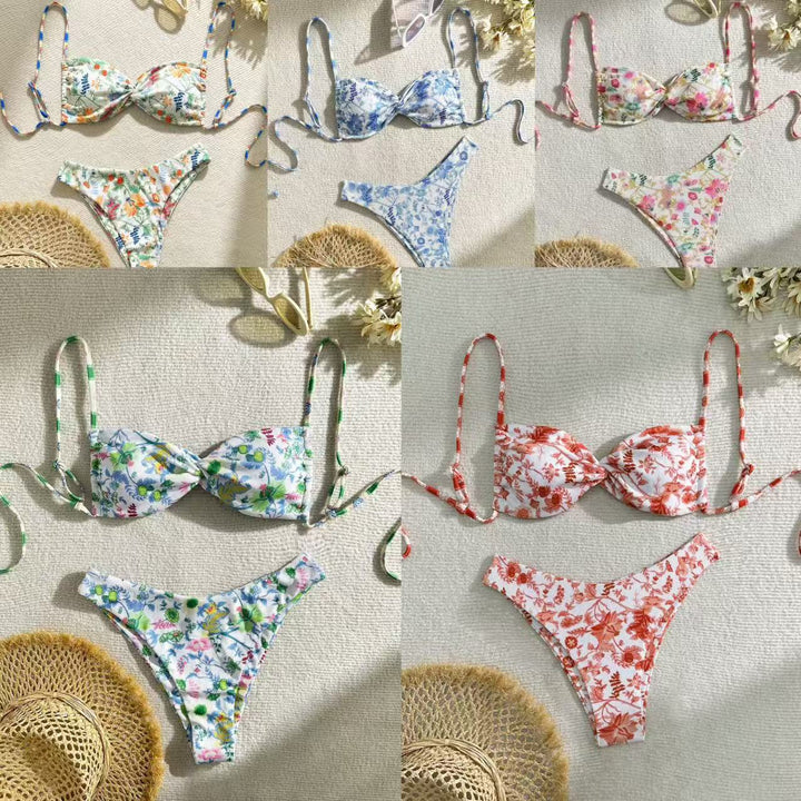 Damer triangelformad bikini med blommönster och justerbara axelband Mirla-Eva Jonsson