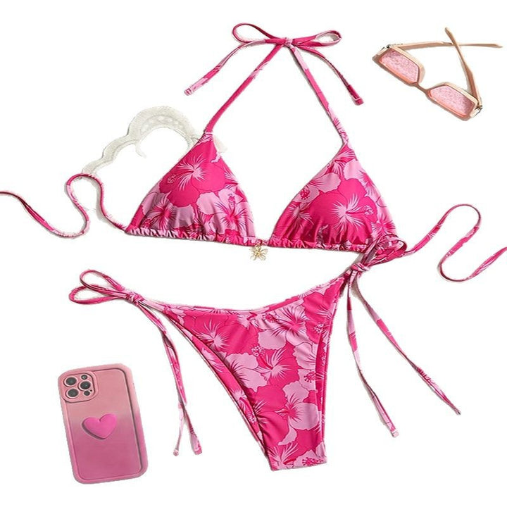 Damer triangels bikini med blommönster och justerbara bindband Mirla-Eva Jonsson