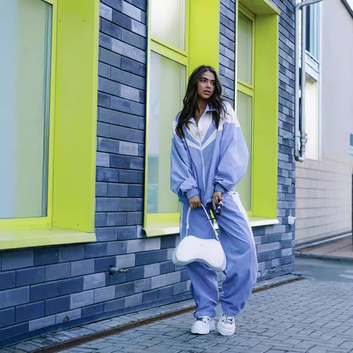 Damer urban sportjacka och breda cargobyxor set Mirla-Eva Jonsson