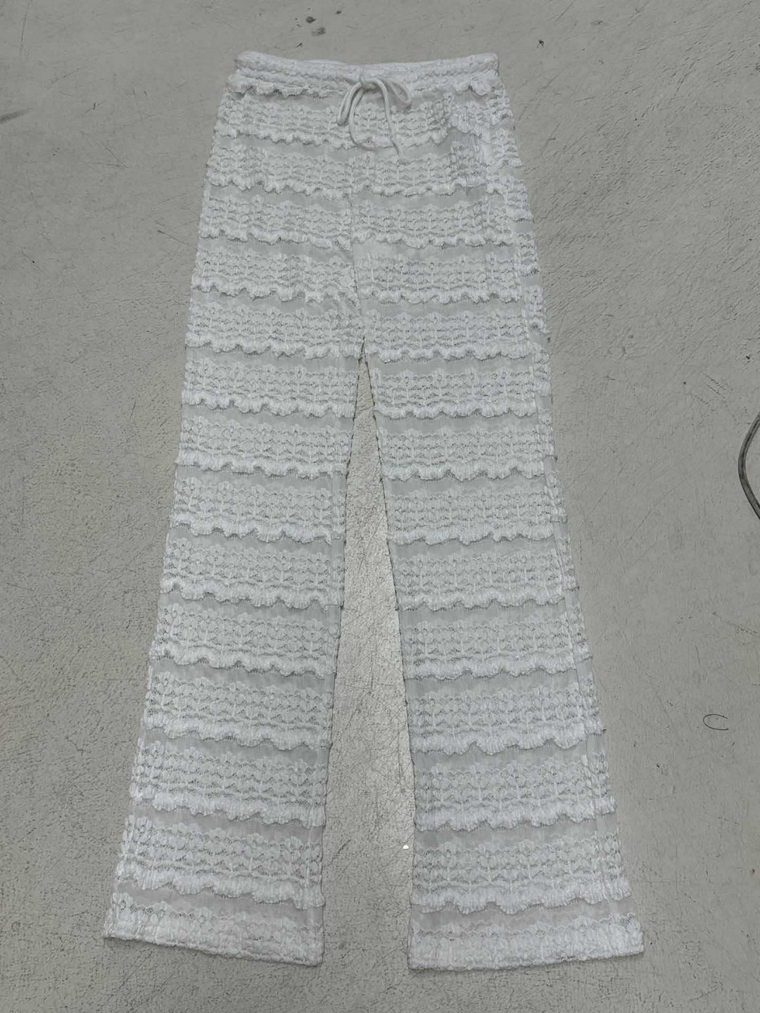 Damer utan tå Boho-byxor med broderad detalj Mirla-Eva Jonsson