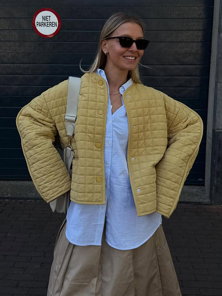 Damer vadderad övergångsjacka med avslappnad passform och stora fickor Mirla-Eva Jonsson
