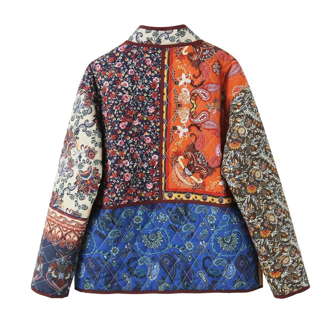 Damer vadderad patchworkjacka med fickor och färggor design Mirla-Eva Jonsson
