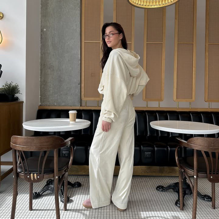 Damer välbefinnande jumpsuit med praktiska fickor och genomgående dragkedja Mirla-Eva Jonsson