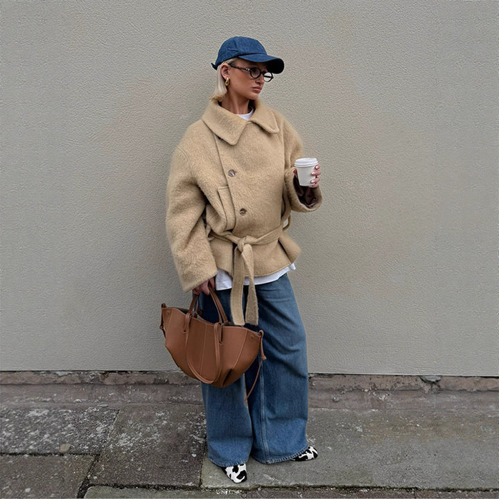 Damer varma och stiliga oversized ulljacka Mirla-Eva Jonsson