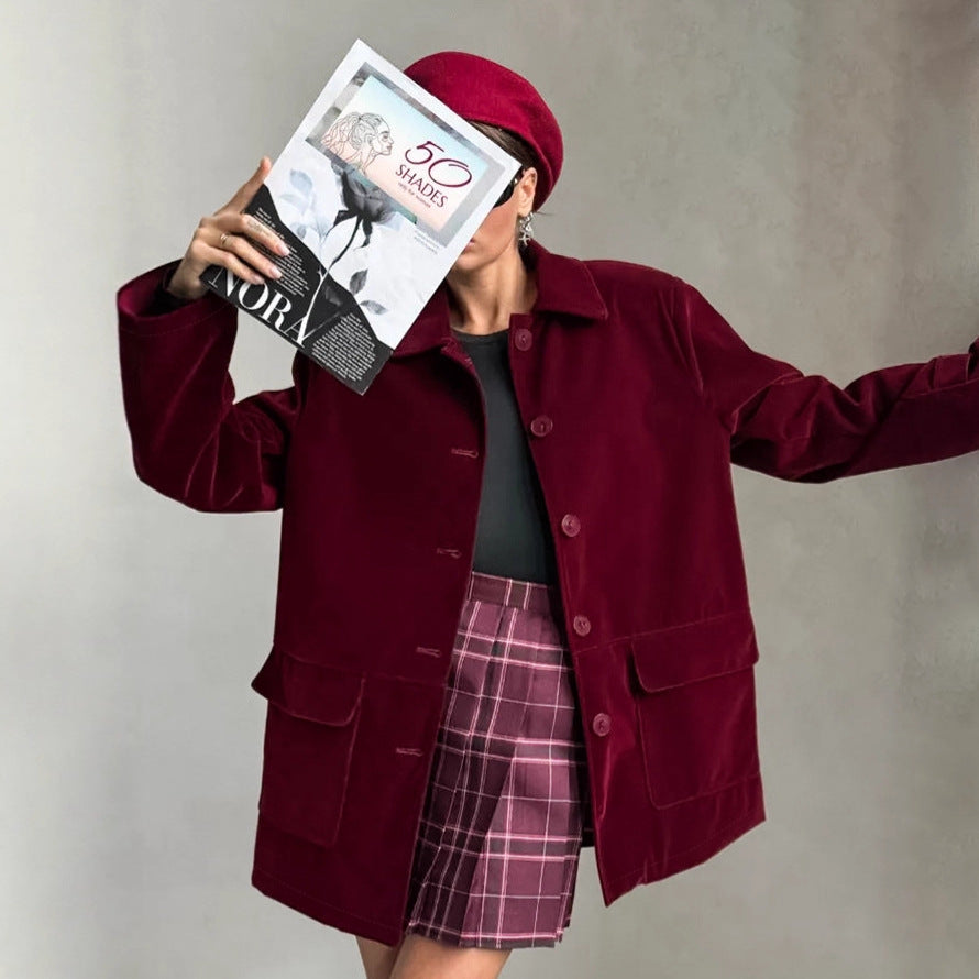 Damer velourjacka i modern oversized-stil med praktiska fickor Mirla-Eva Jonsson