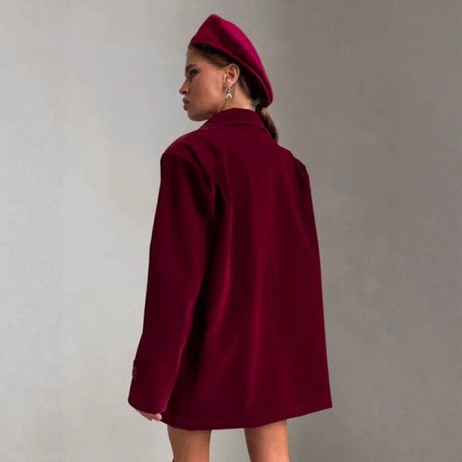 Damer velourjacka i modern oversized-stil med praktiska fickor Mirla-Eva Jonsson