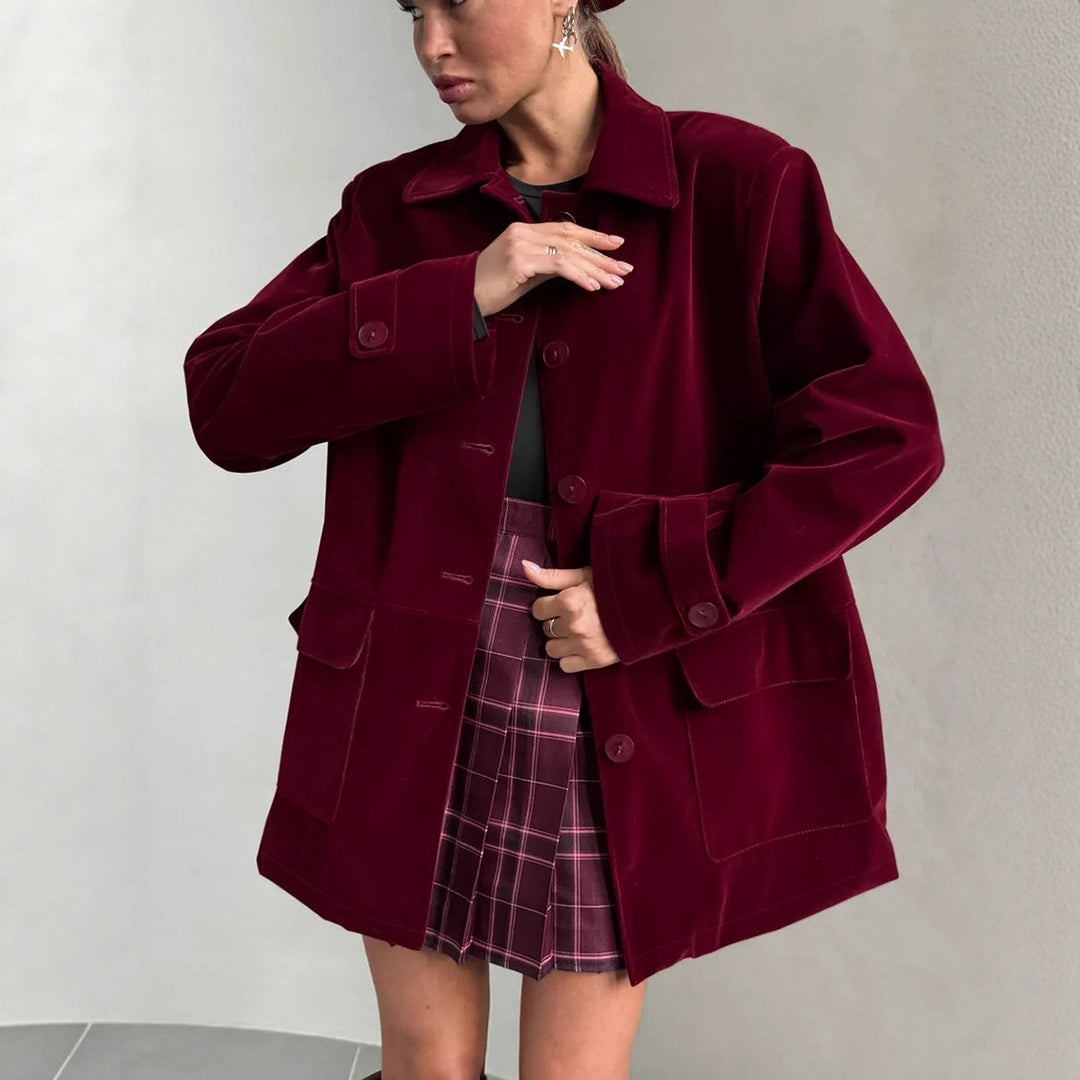 Damer velourjacka i modern oversized-stil med praktiska fickor Mirla-Eva Jonsson