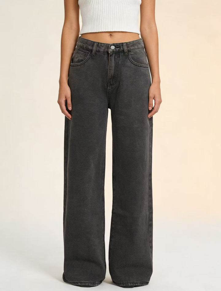 Damer vid jeans med vintage-wash och hög skuren midja Mirla-Eva Jonsson