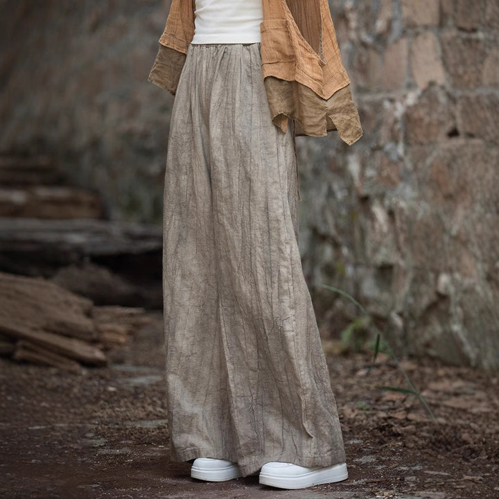 Damer vid modell linnebyxor med elegant textur Mirla-Eva Jonsson