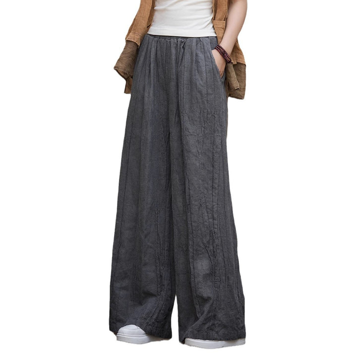 Damer vid modell linnebyxor med elegant textur Mirla-Eva Jonsson