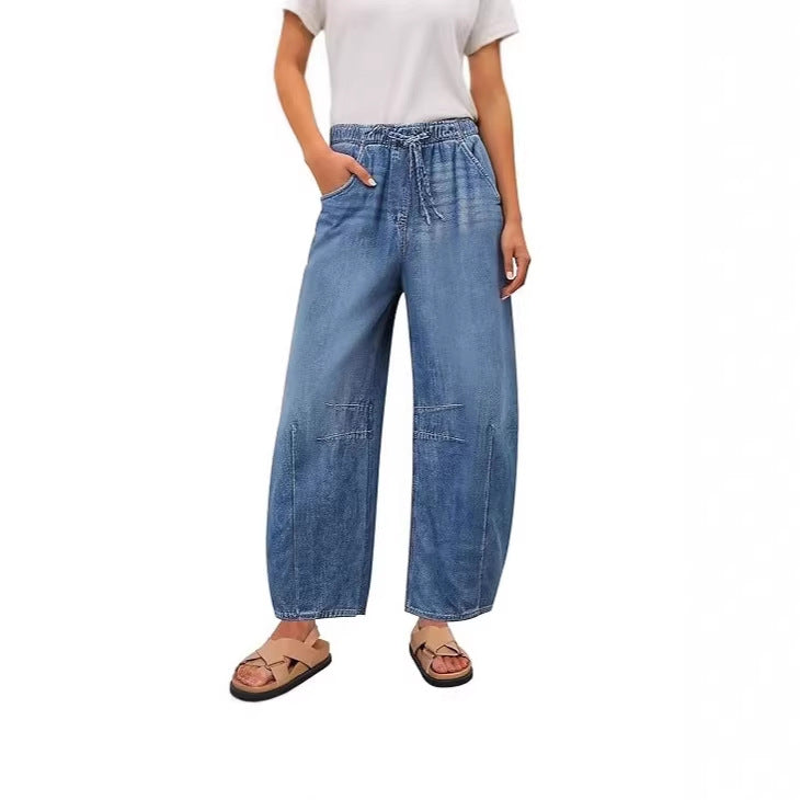 Damer vida denim-byxor med elastisk midja och praktisk skärning Mirla-Eva Jonsson