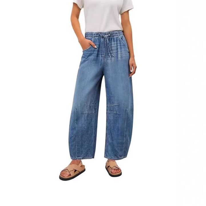 Damer vida denim-byxor med elastisk midja och praktisk skärning Mirla-Eva Jonsson