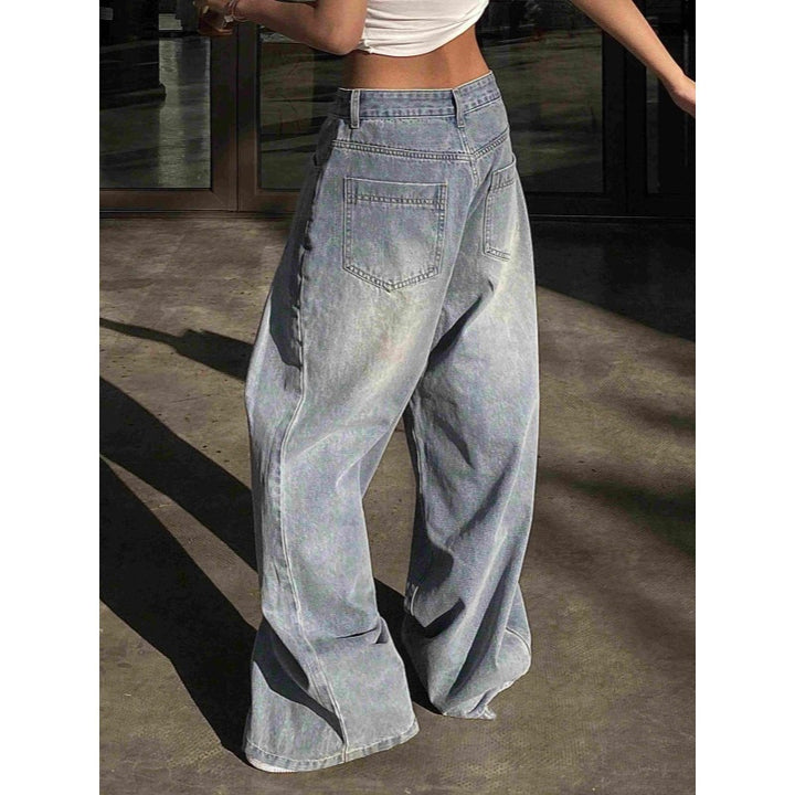 Damer vida högmidjade jeans med dekorativa fickor Mirla-Eva Jonsson