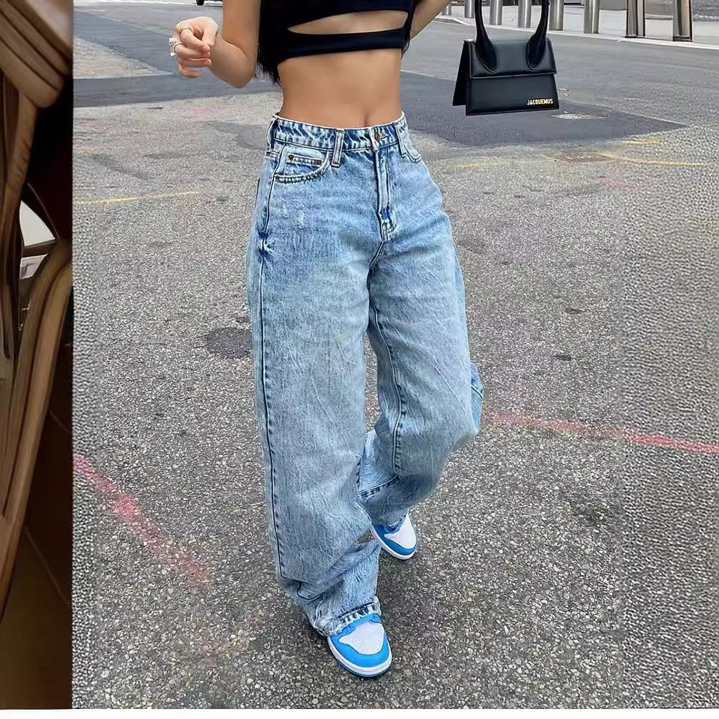 Damer vida högmidjade jeans med modern skärning Mirla-Eva Jonsson