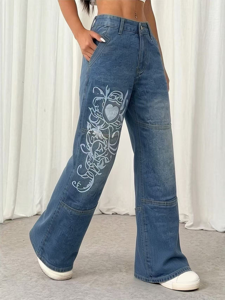 Damer vida jeans med konstnärlig tryck Mirla-Eva Jonsson