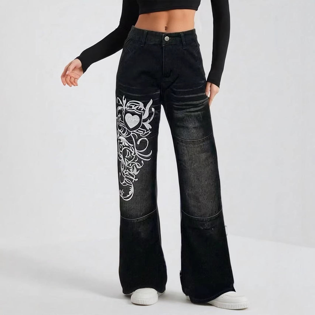 Damer vida jeans med konstnärlig tryck Mirla-Eva Jonsson