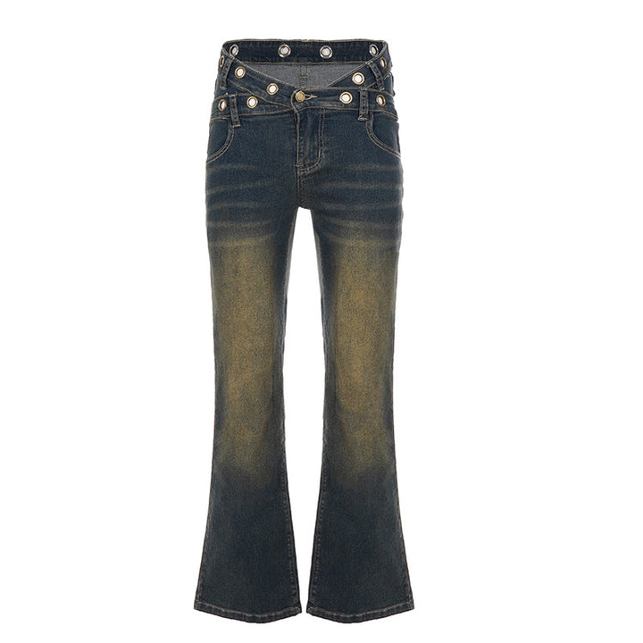 Damer vida jeans med modisk snitt och unika knapplösningar Mirla-Eva Jonsson