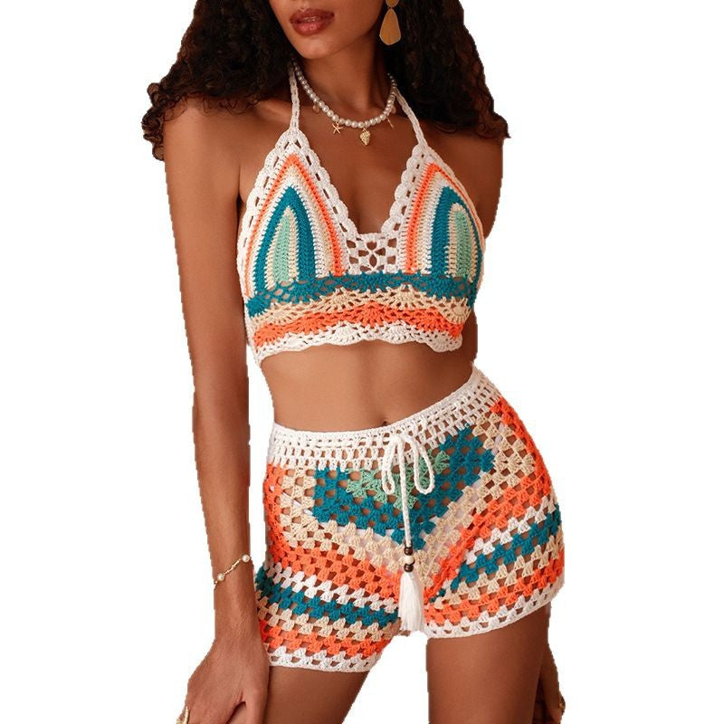 Damer virkad bikini-set med trendig crop-top och avslappnade shorts Mirla-Eva Jonsson