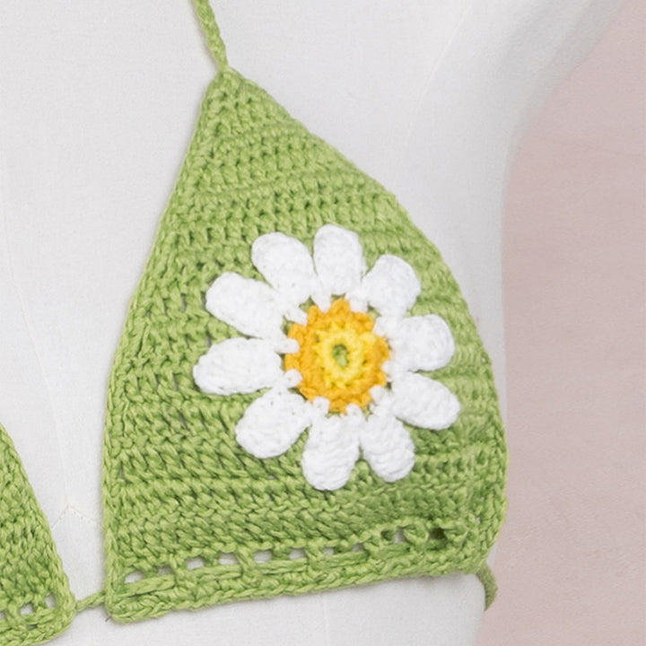 Damer virkad bikini topp med blommönster Mirla-Eva Jonsson