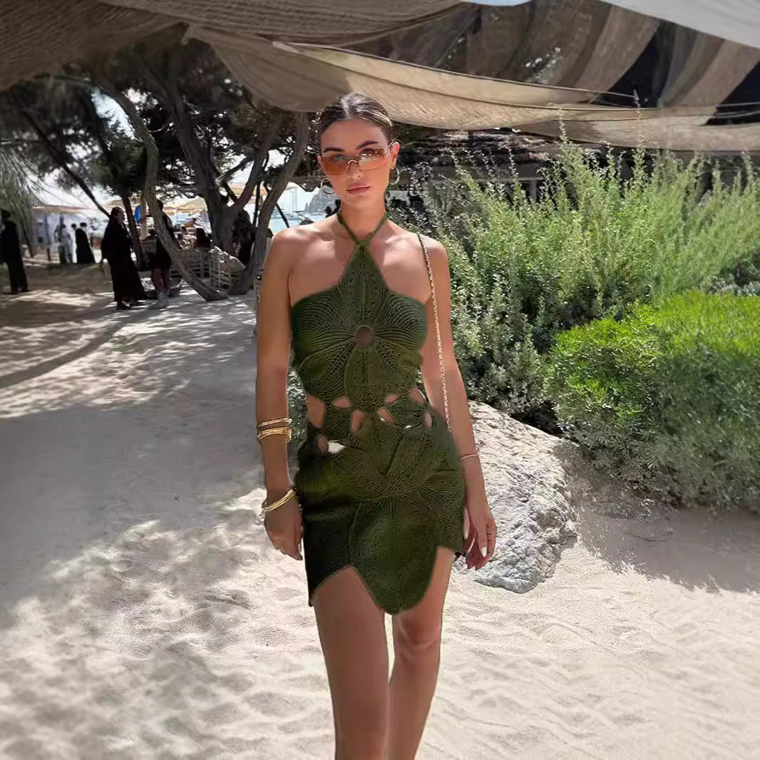 Damer virkade klänning med cut-outs och blommönster Mirla-Eva Jonsson