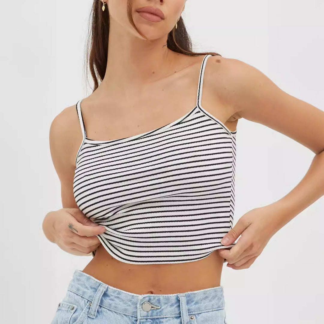Damer virkat Crop-Top med fint randmönster och bekväm passform Mirla-Eva Jonsson
