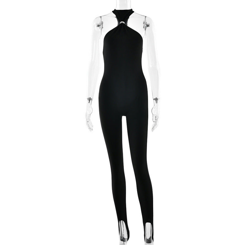 DamerSportig en helkroppsdräkt med elegant krage och subtila cut-outs Mirla-Eva Jonsson