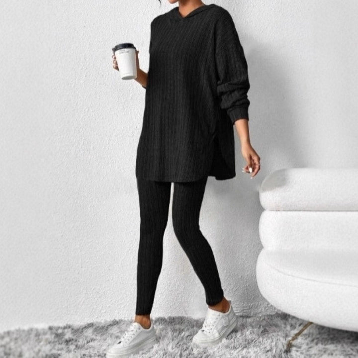 Damern Bekväm Lounge-set med huva och smala byxor Mirla-Eva Jonsson