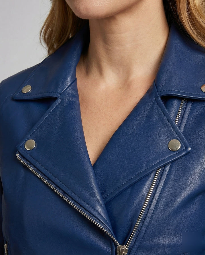 Damern Biker Läderjacka Figursydd med Nitar-Eva Jonsson