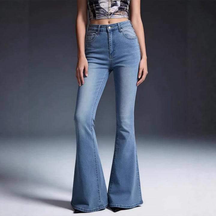 Damern Bootcut Jeans med hög midja och trendig tvätt Mirla-Eva Jonsson