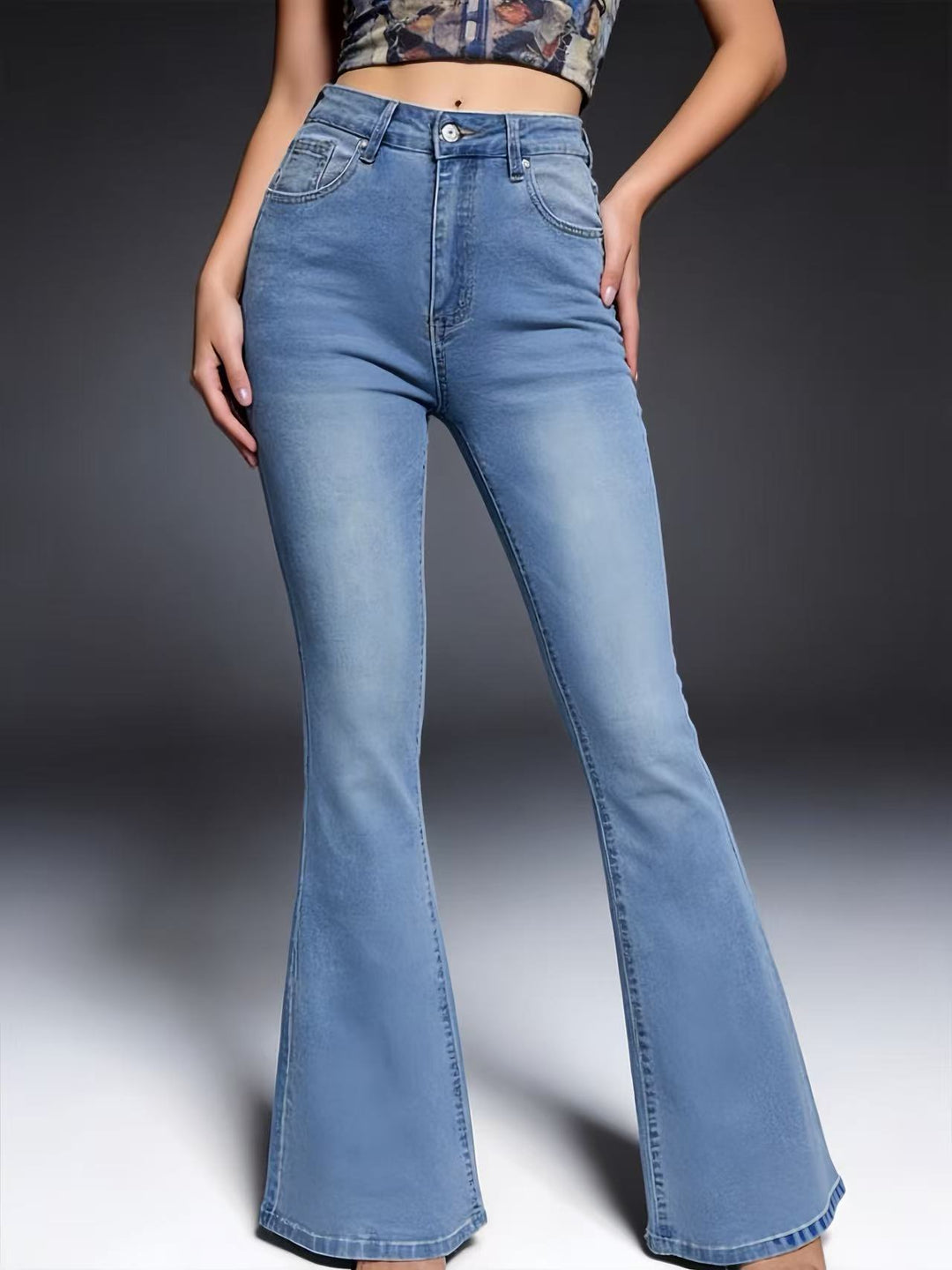 Damern Bootcut Jeans med hög midja och trendig tvätt Mirla-Eva Jonsson