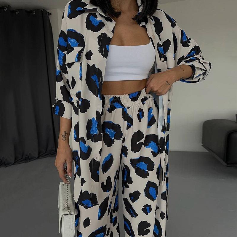 Damern Casual Leopardmönster-set med löst skuren topp och elastiska byxor Mirla-Eva Jonsson