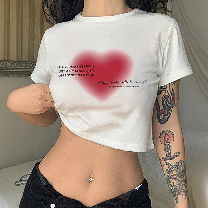 Damern Crop-T-Shirt med glatt körsbärsmotiv Mirla-Eva Jonsson