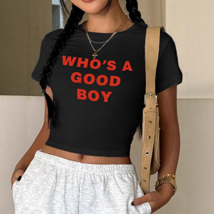 Damern Crop-T-Shirt med kreativt tryck och figurnära skärning Mirla-Eva Jonsson