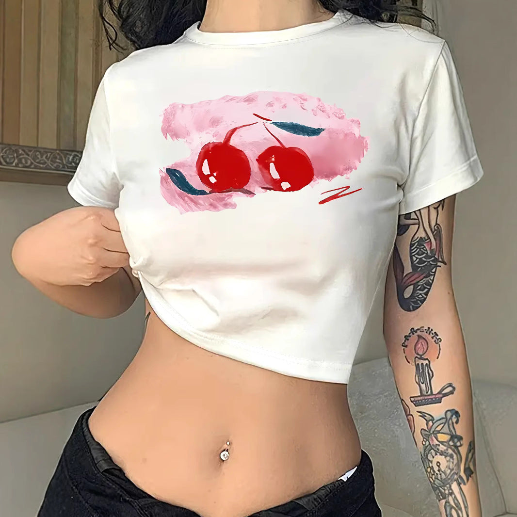 Damern Crop-T-shirt med glatt körsbärsmotiv och kort klippning Mirla-Eva Jonsson