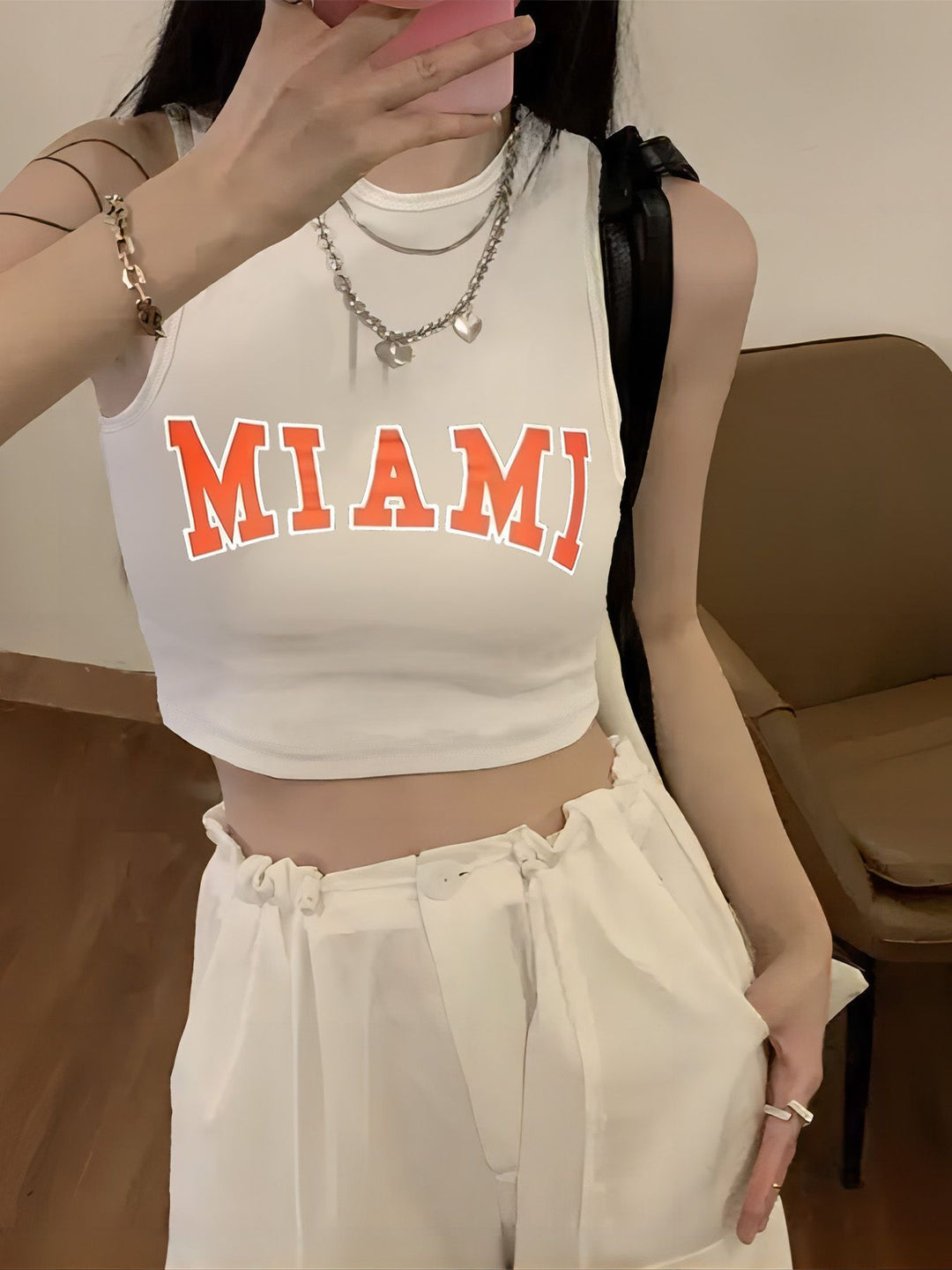 Damern Crop-Top med iögonfallande tryck och kroppsnära snitt Mirla-Eva Jonsson