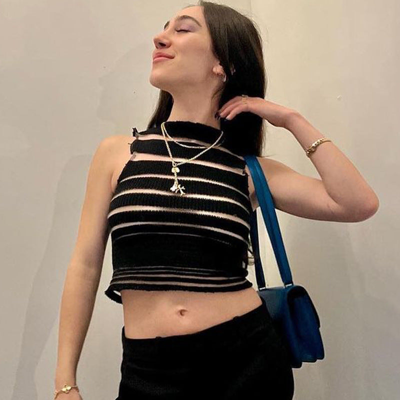 Damern Crop-Top med transparent hålmönsterstruktur Mirla-Eva Jonsson