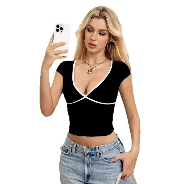 Damern Crop-top med V-ringning och kontrastdetalj Mirla-Eva Jonsson