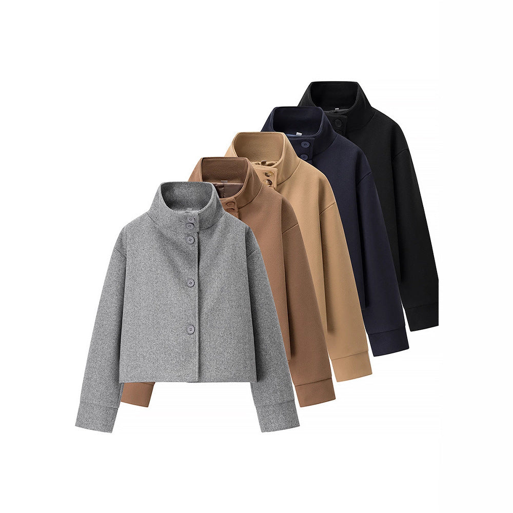 Damern Cropped Jacka med hög krage och eleganta knappdetaljer Mirla-Eva Jonsson
