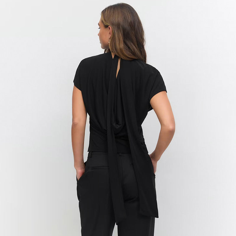 Damern Cropped Topp med hög krage och volumiösa ärmar Mirla-Eva Jonsson