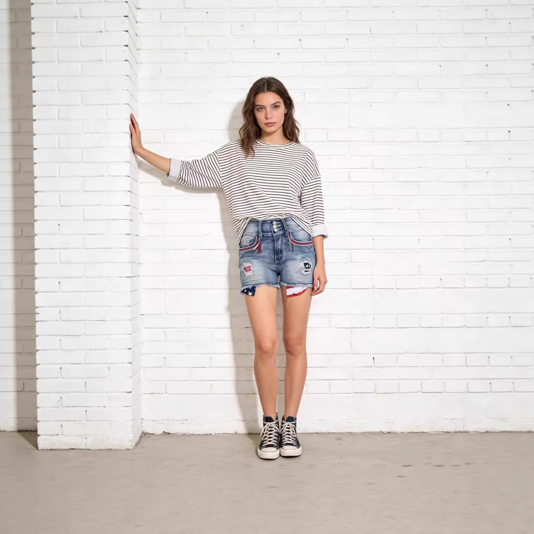 Damern Denim-shorts i vintage-stil med broderade detaljer Mirla-Eva Jonsson