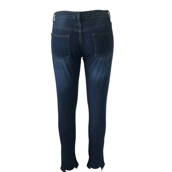 Damern Destroyed Skinny Jeans med avslappnad passform och fransiga detaljer Mirla-Eva Jonsson